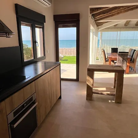 Primera Linea Villa *